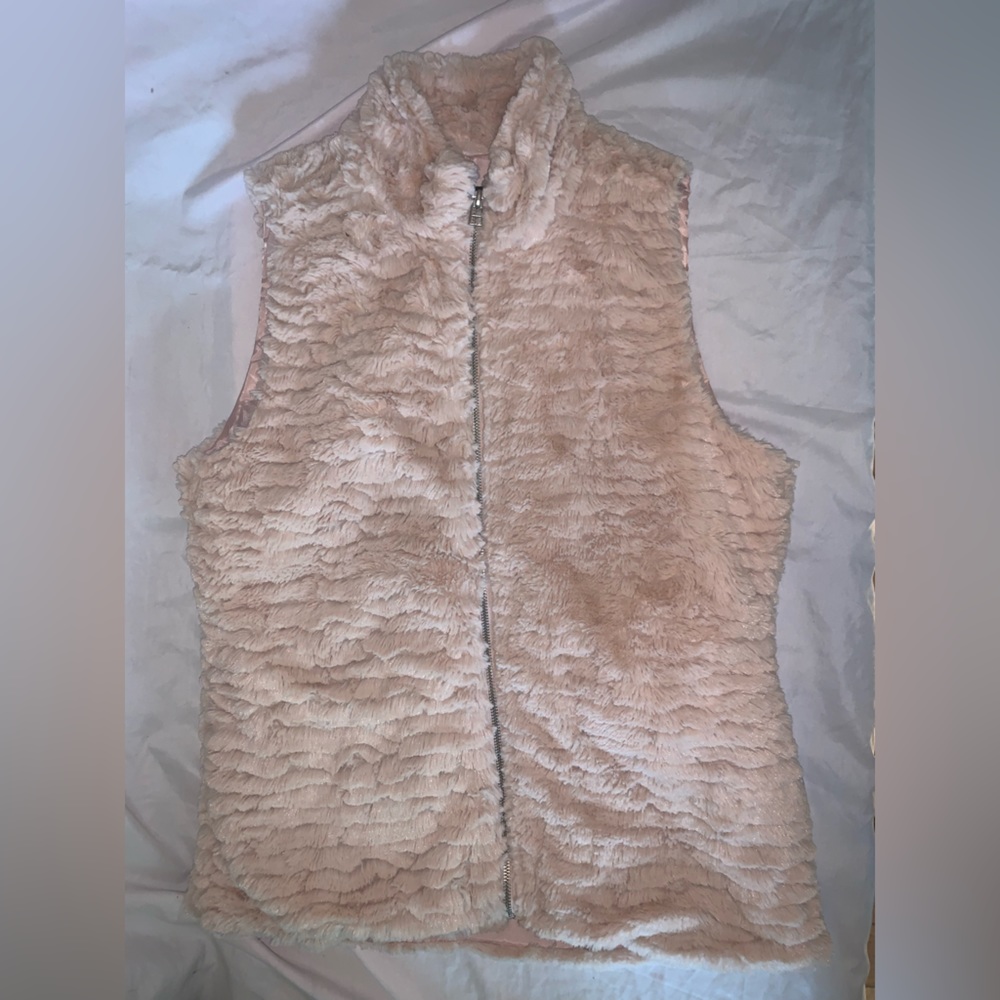 Blush pink faux fur vest